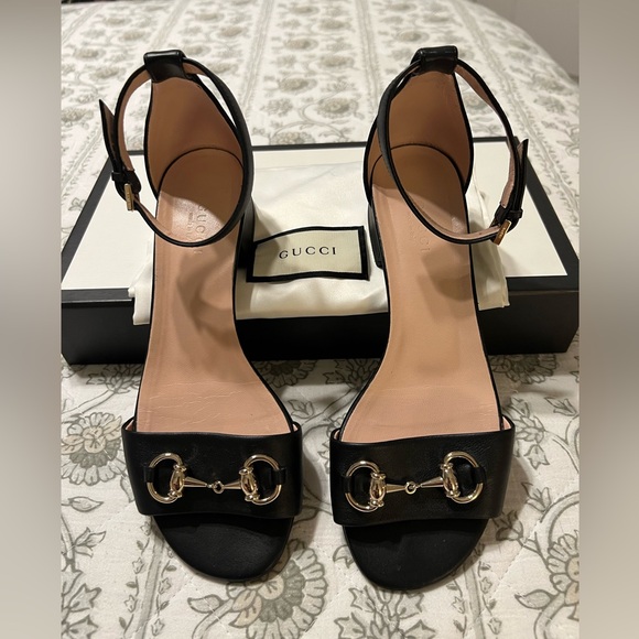 GUCCI HORSEBIT ANKLE STRAP BLACK SANDALS SIZE 36 EU / 6 US - $950.00 - Picture 2 of 11